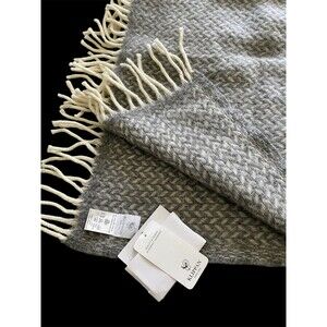 KLIPPAN Of Sweden Gray And Cream Lambswool Throw Blanket 130 X 200CM (51” X 78”)